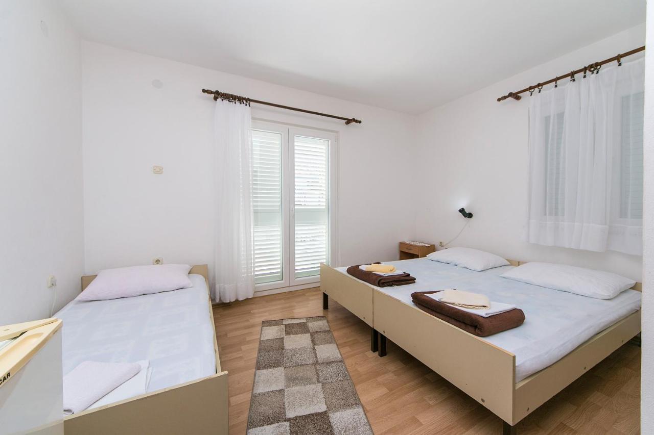 Apartments By The Sea Podaca, Makarska - 516 エクステリア 写真